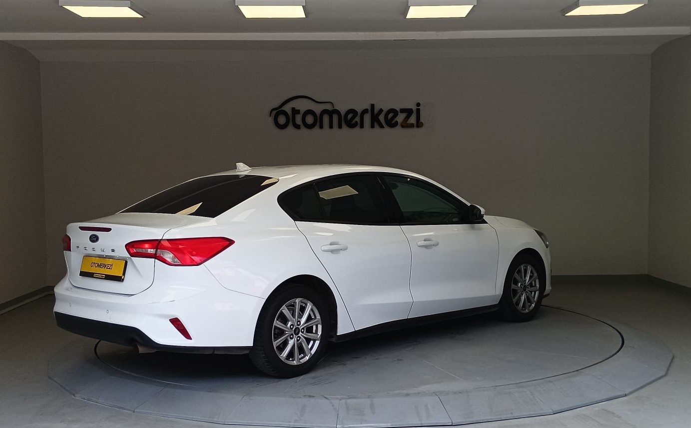 FORD FOCUS 3